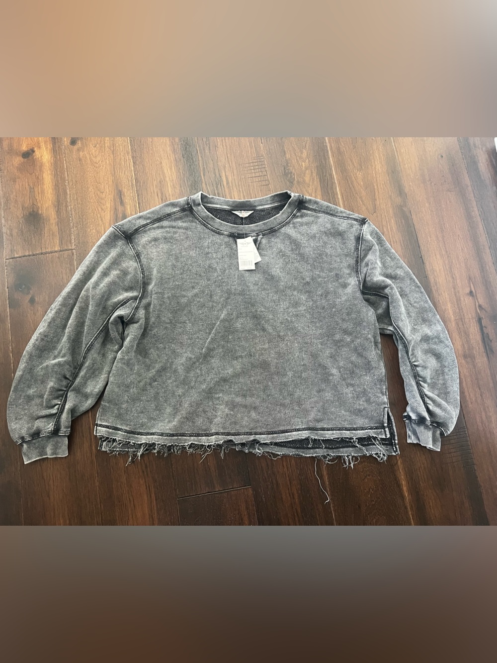 Crew neck acid wash French terry pullover
